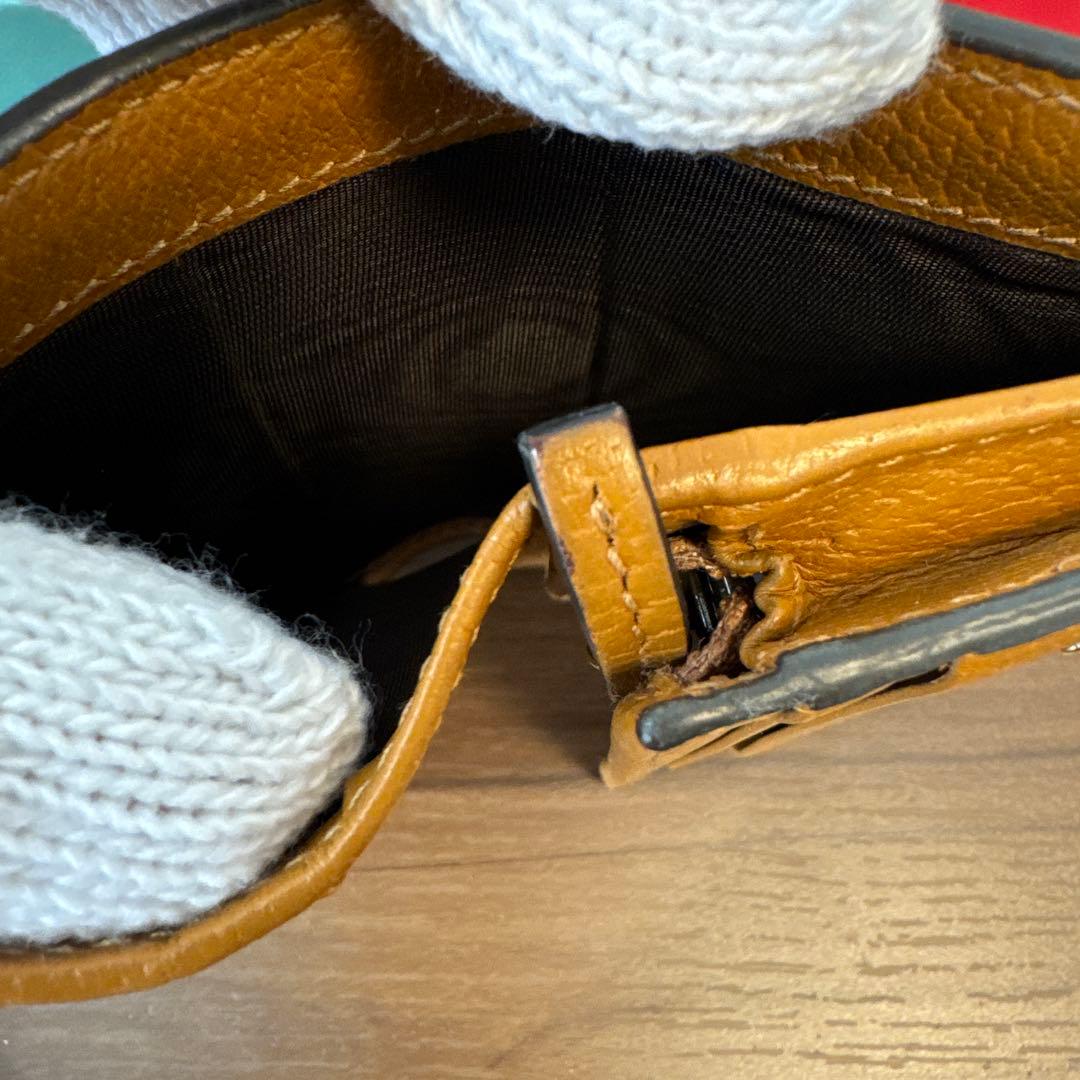 GUCCI 2つ折り財布　ミッキー