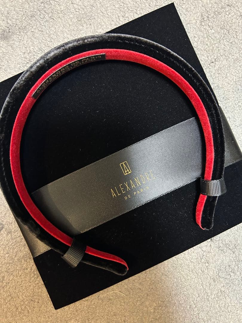 新品未使用ALEXANDRE DE PARIS カチューシャ 黒