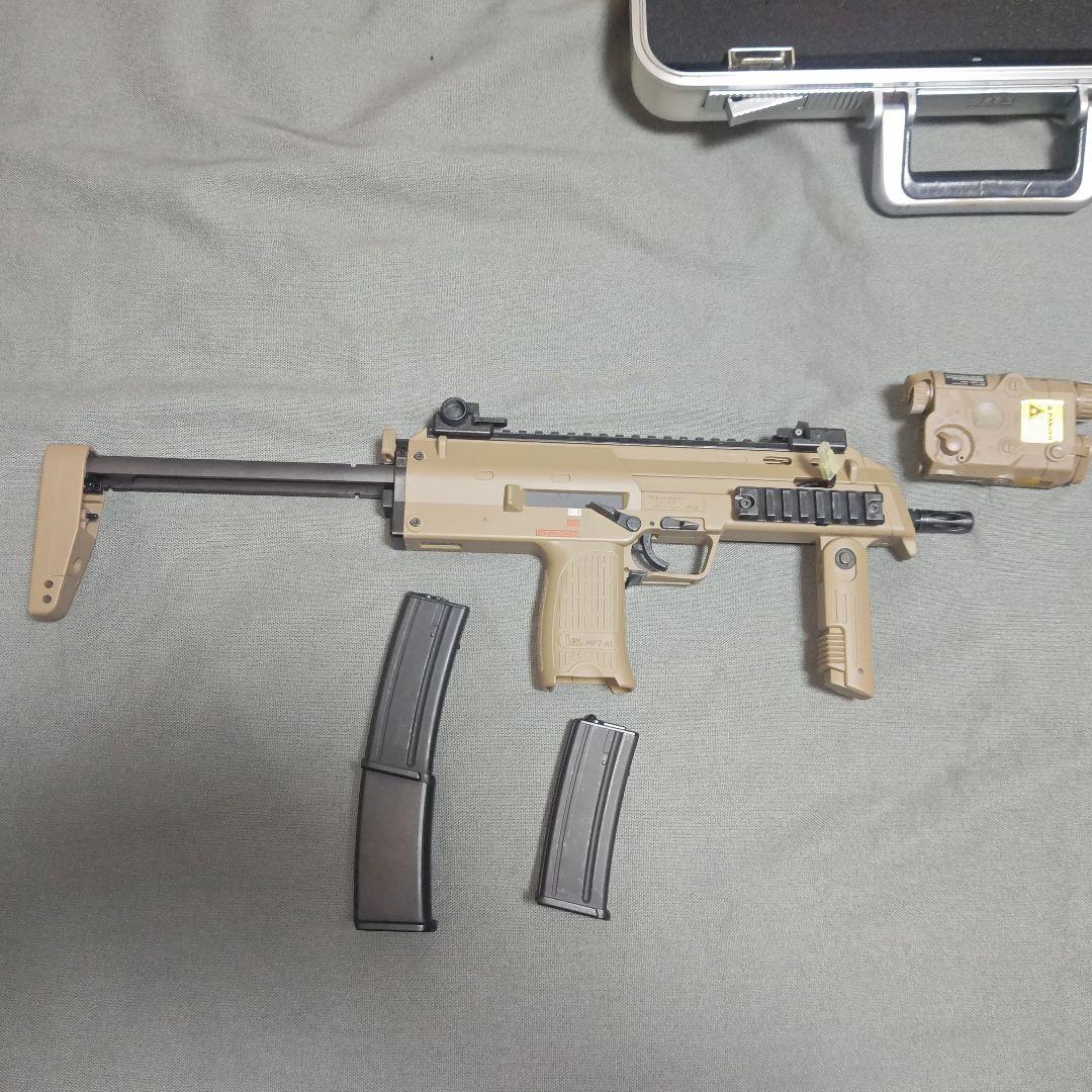 ポ*ム様 東京マルイ　電動ガン　MP7A1　タンカラーモデル　ゼロハリケース付き