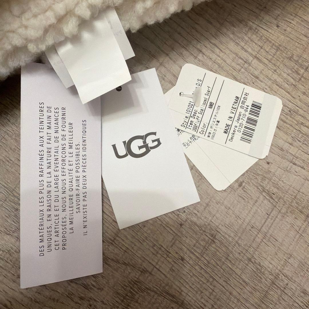【新品タグ付き】UGGマフラー（ショッパー&ギフトラッピング付き）