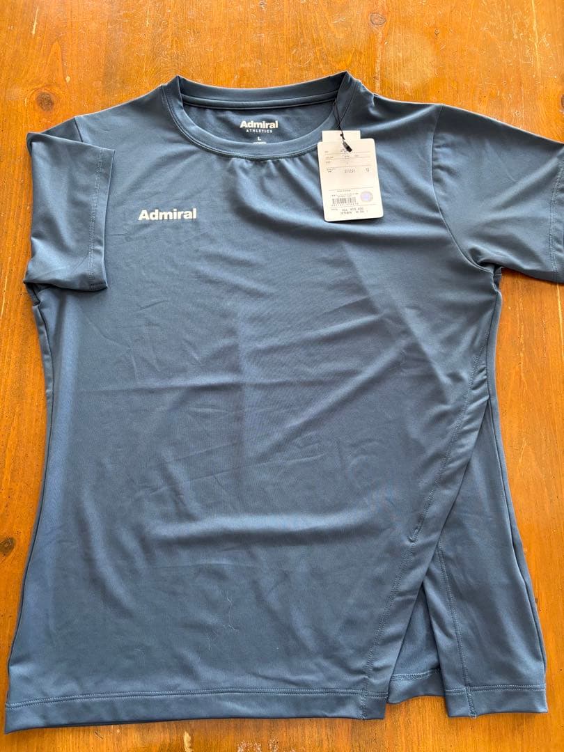 アドミラル サイドアシメスリットTEE