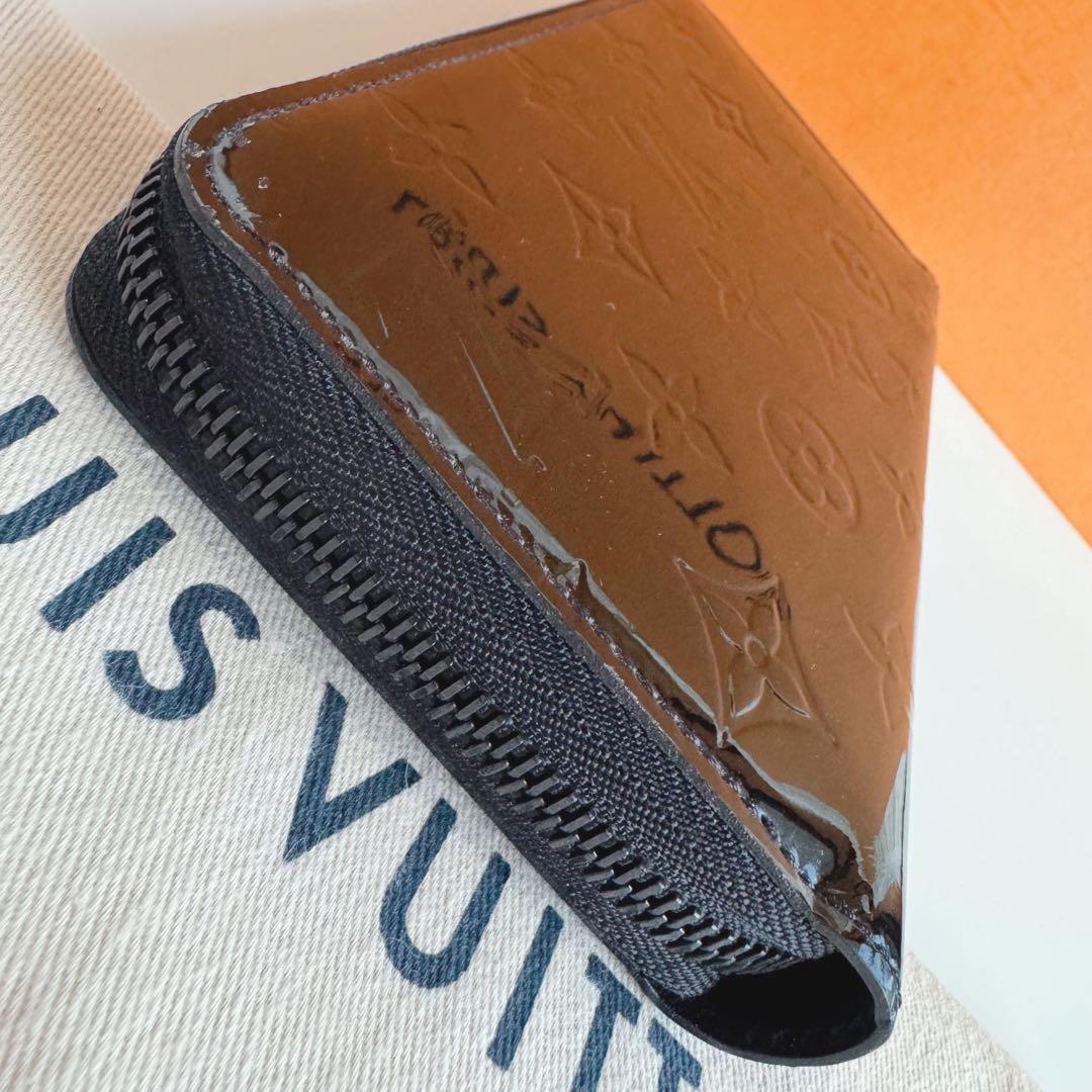 【未使用に近い】ルイヴィトン 長財布 ヴェルニ ジッピーウォレット 激レアカラー