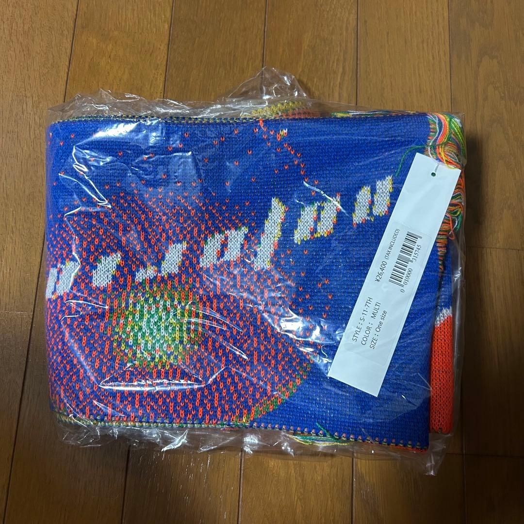 【新品・最安値】モンマルトルニューヨーク　マフラー　総柄