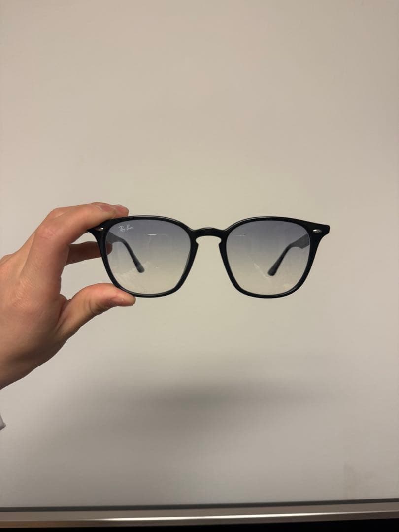 Ray-Ban 正規品RB4258-F ライトブルー諧調ケースクロス付き