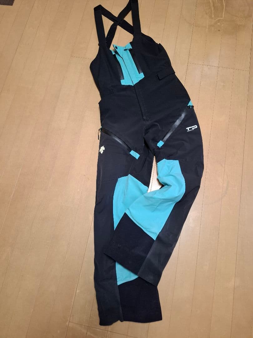 デサント(DESCENTE)スキーウェア選手用