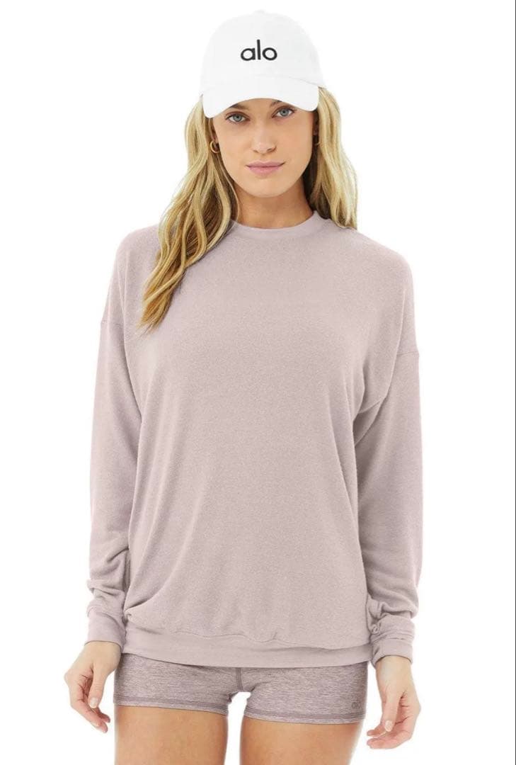 新品♡alo yogaクルーネックプルオーバー オーバーサイズ ライラック完売色