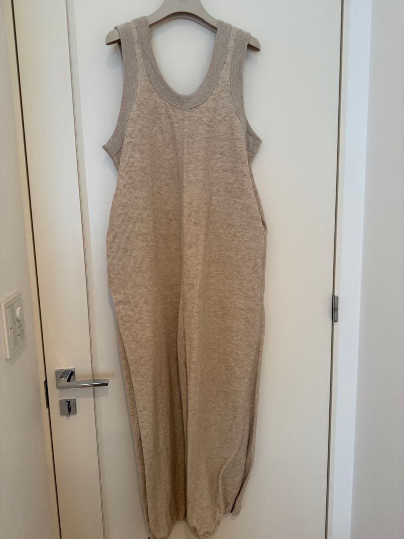 トゥデイフル　つなぎ　ベージュ