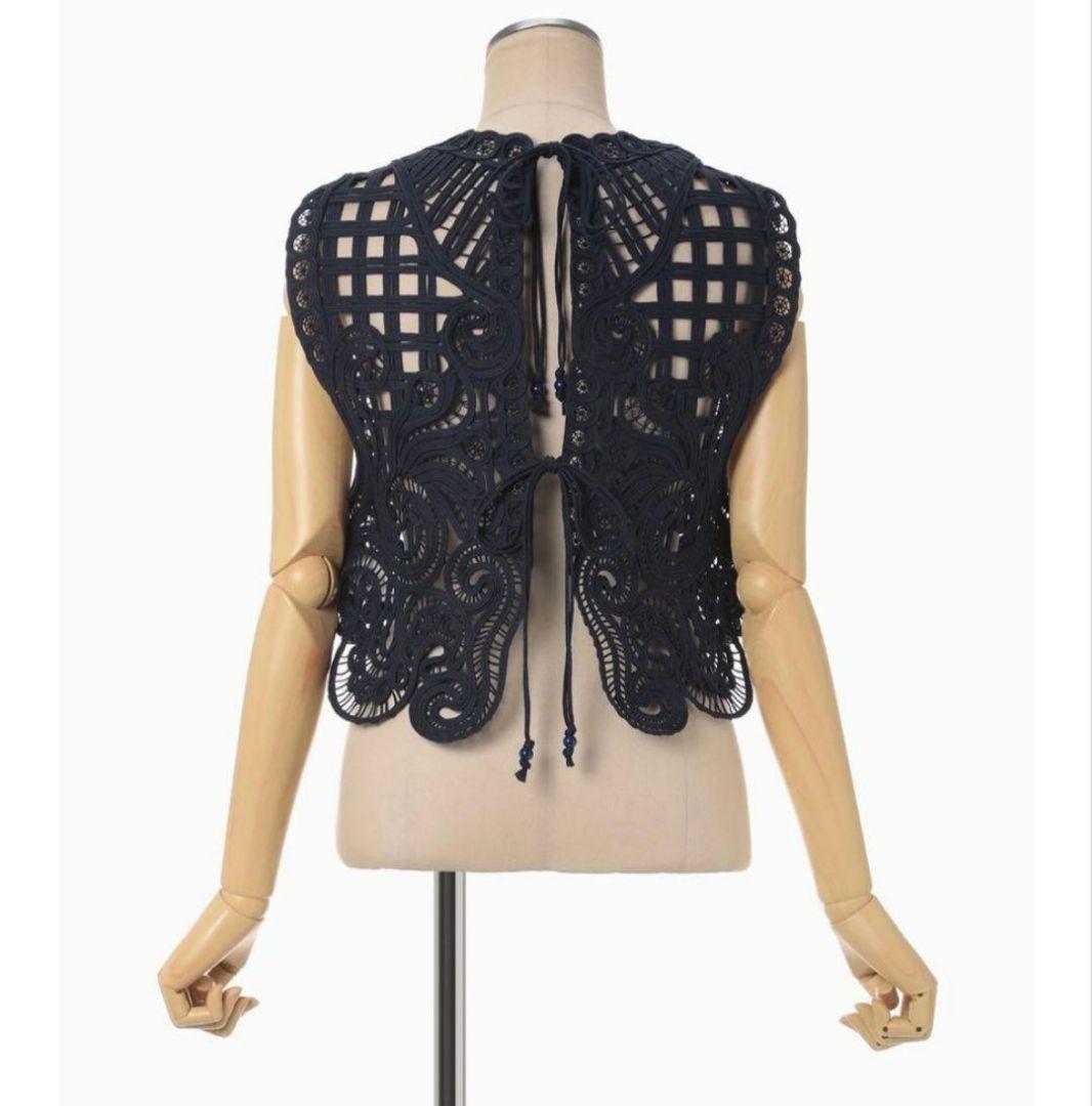 マメクロゴウチ コード刺繍 ネイビー レース編み ベスト ビスチェ