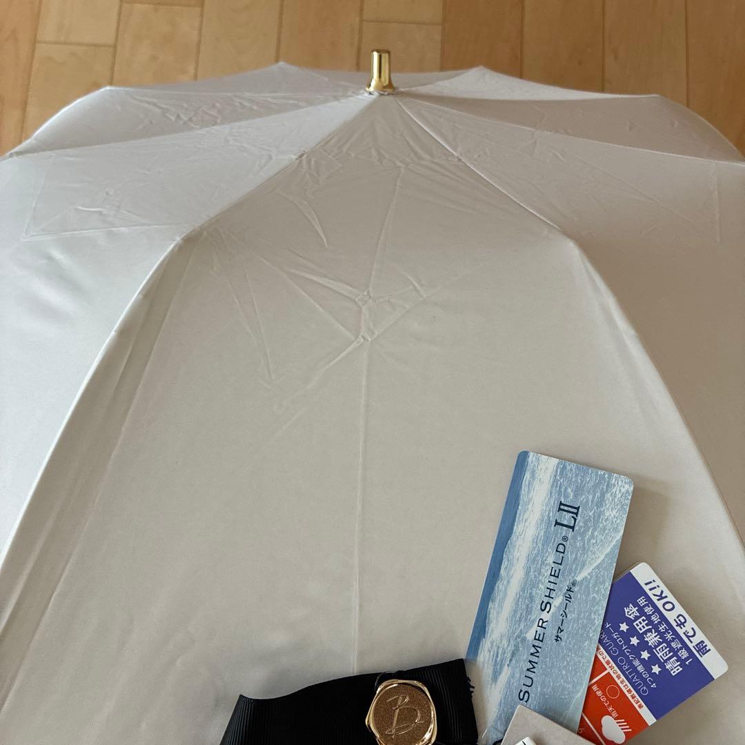 ビューランス　晴雨兼用日傘　持ち手付きホワイト×ブラックライン刺繍　②