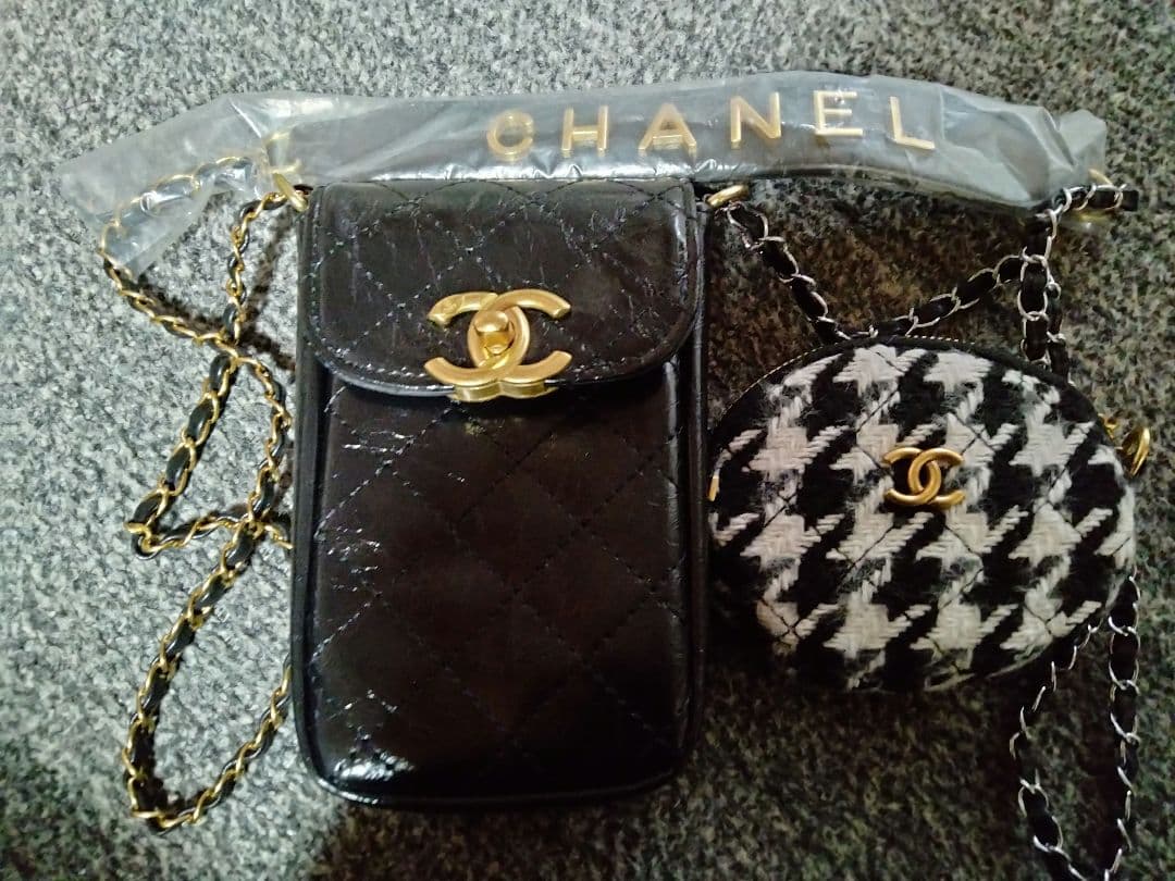CHANEL VIP シャネル 非売品 スマホ　ショルダ 未使用