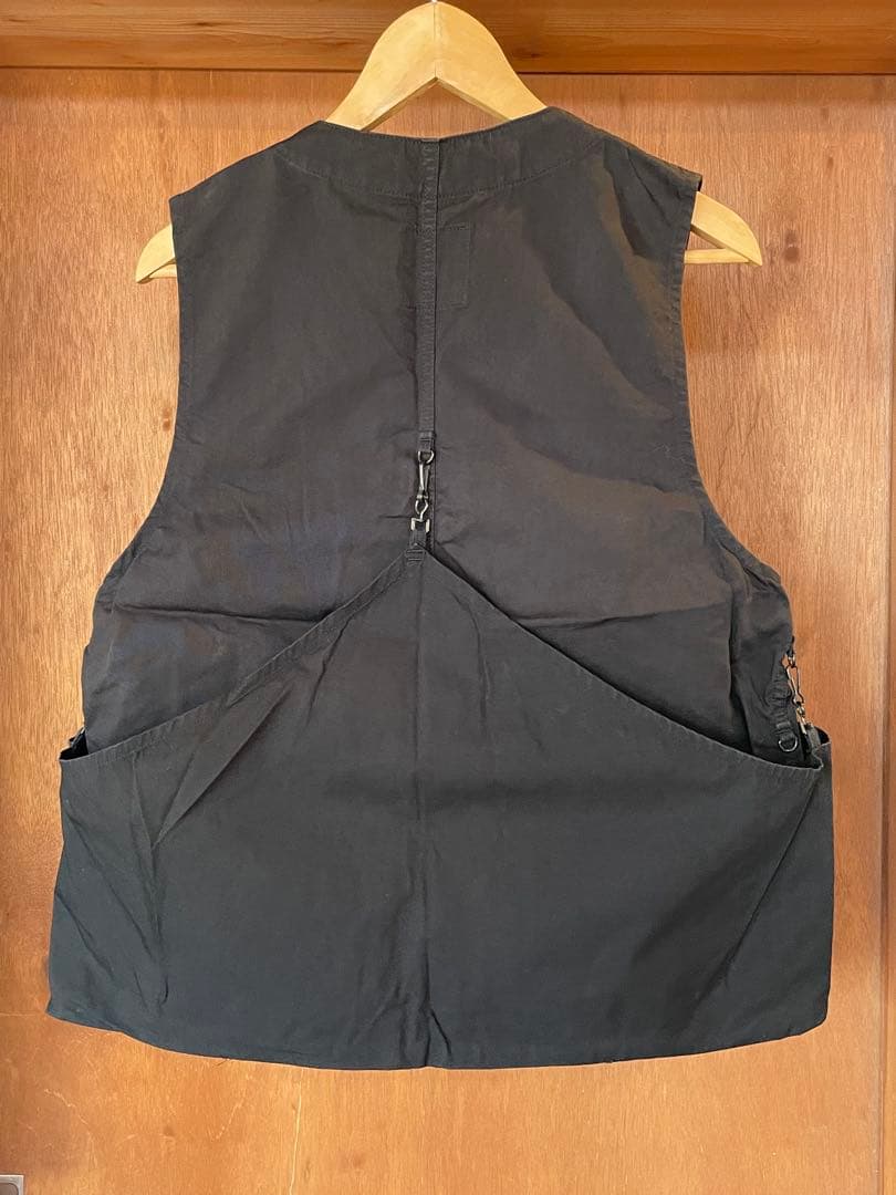 ウェア mountain research flower carrier vest