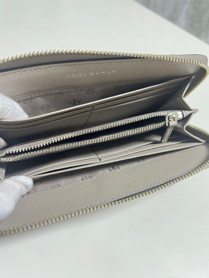 【未使用に近い】Tory Burch 長財布 ベージュ
