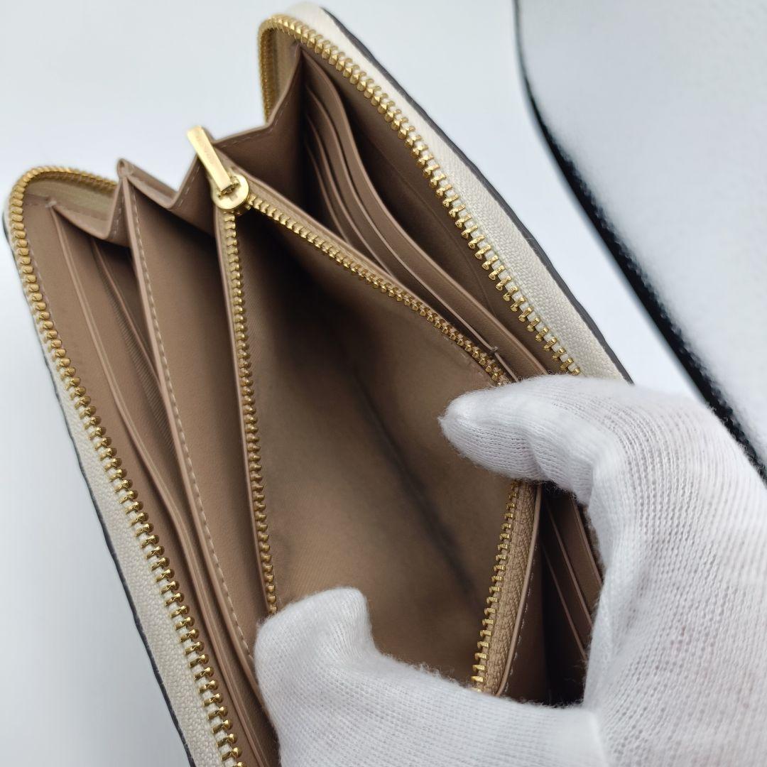 COACH コーチ C7220 シグネチャー エンボス ラウンドファスナー