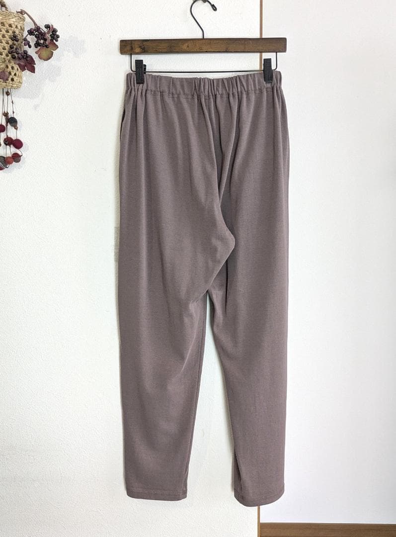 ヨーガンレール☆新品タグ付☆22年春コットン天竺テーパードPTモーヴ色☆手洗い可