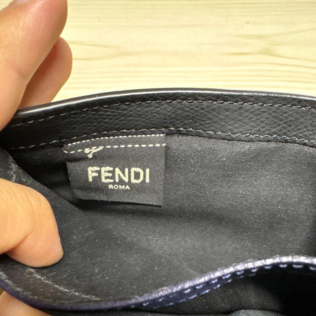 レア✨フェンディ 二つ折り財布 モンスター バグズアイ ロゴ 小銭入れ無し