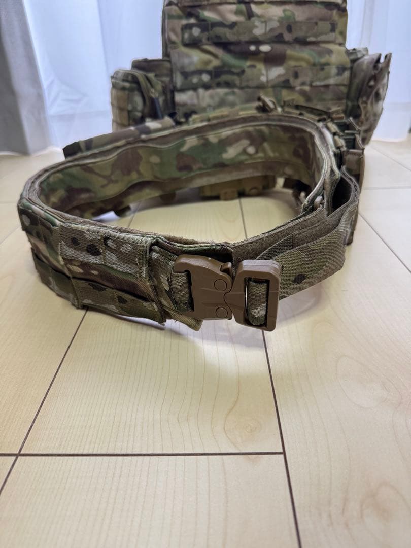 プレートキャリア モジュラー式　WARRIOA ファーストラインポーチ付き