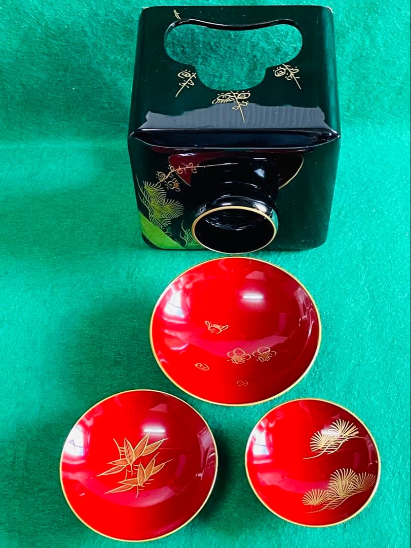 ヴィンテージ鈴木孫次作　輪島塗木製品金彩漆塗り屠蘇器セット