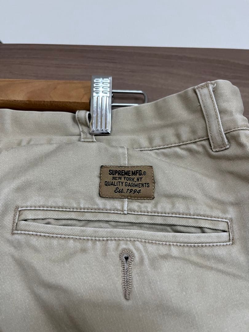 supreme チノパン　ベージュ