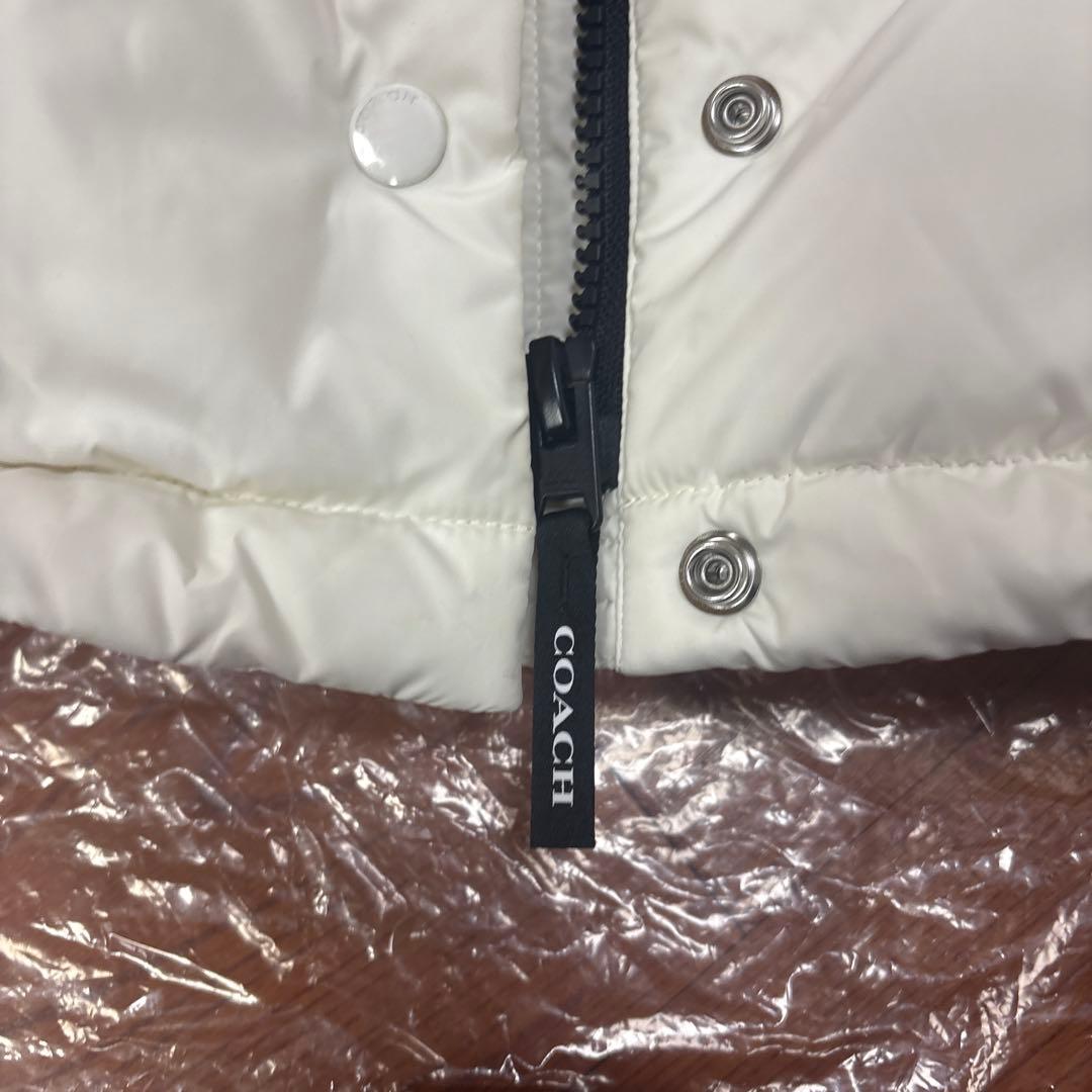 コーチダウンベスト