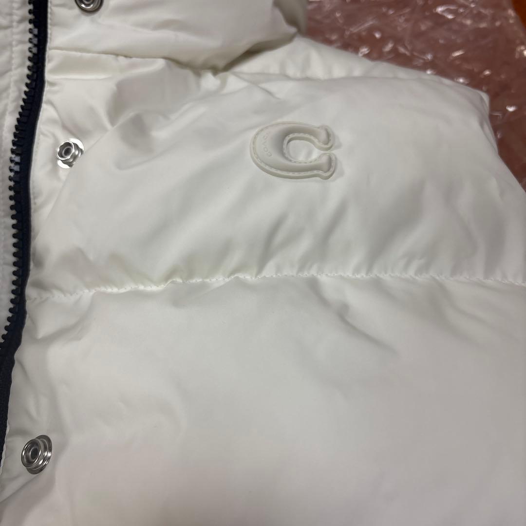 コーチダウンベスト