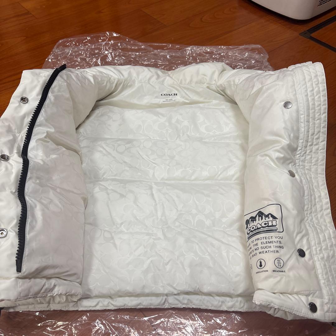 コーチダウンベスト