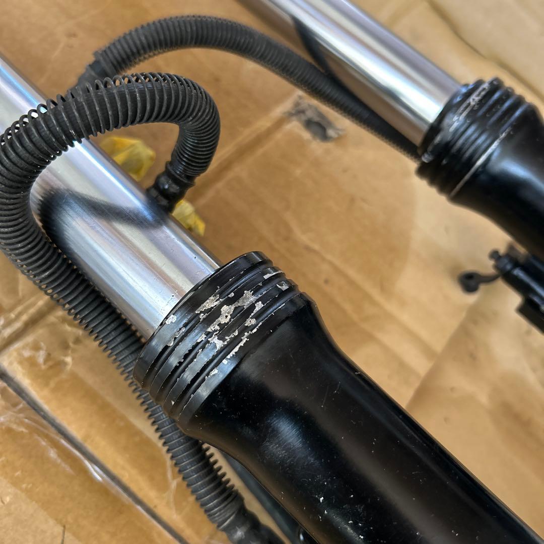 美品　GPZ400F GPZ550 フロントサスペンスション　フロントフォーク