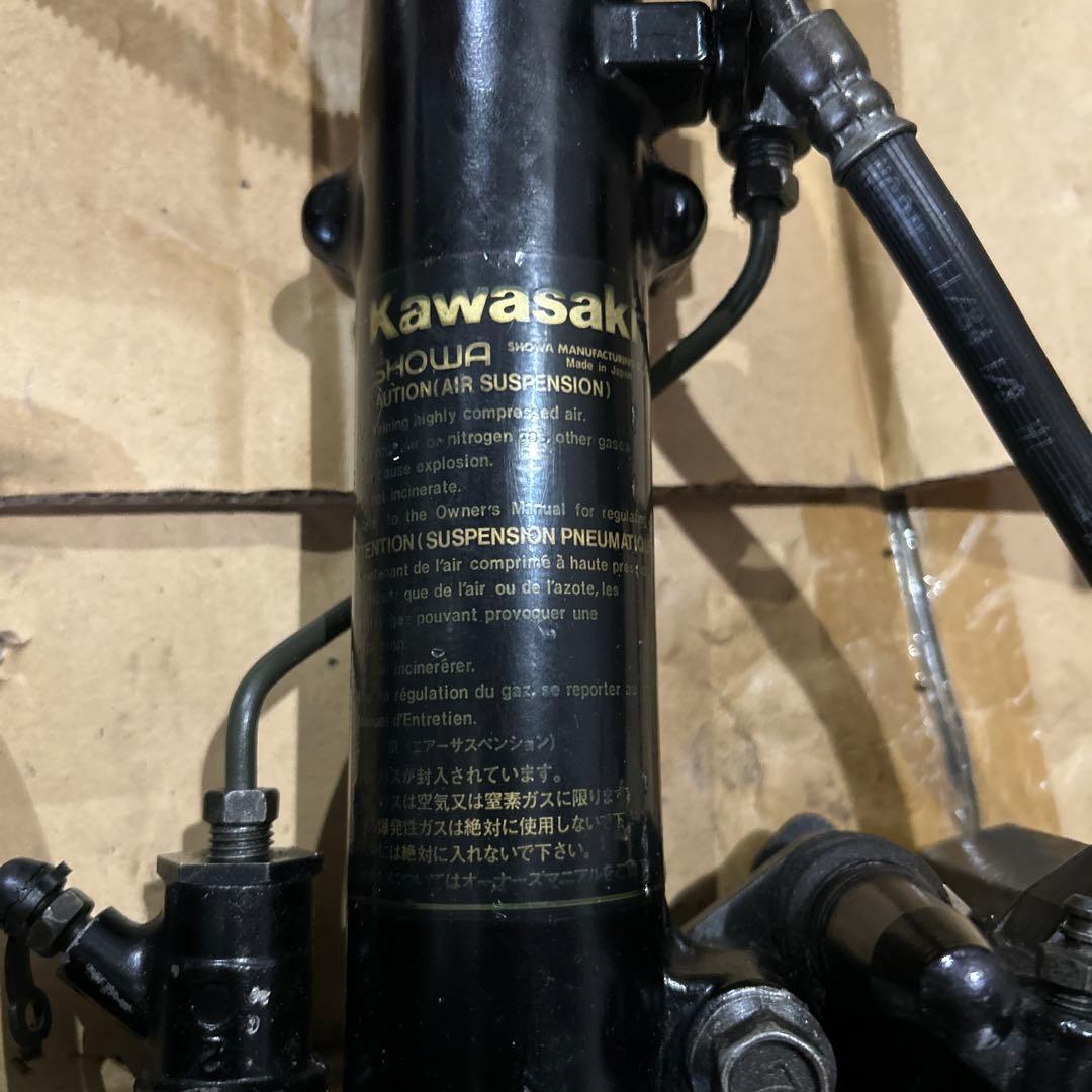 美品　GPZ400F GPZ550 フロントサスペンスション　フロントフォーク