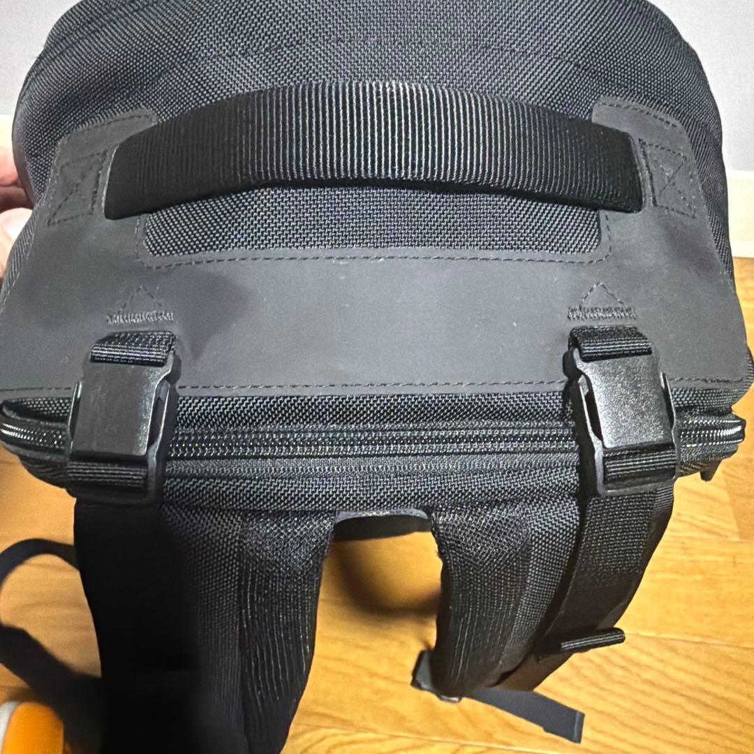 美品 MONOLITH BACKPACK PRO M BLACK モノリス