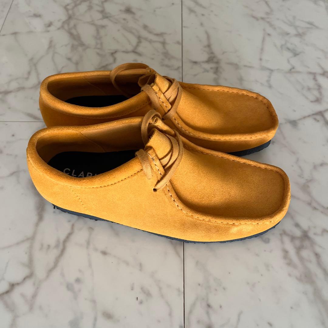 CLARKS オリジナル モカシン イエロー