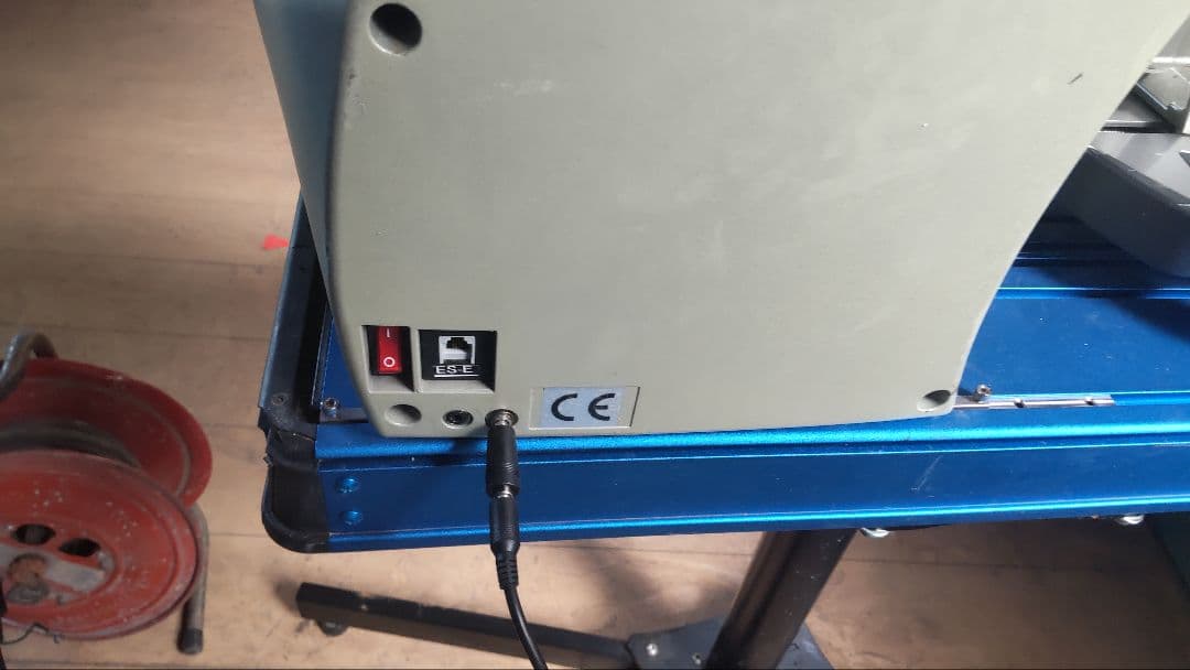 動作確認済【美品】トアルソン　テニス電動ガット張りマシン　ガット張り機スタンド付