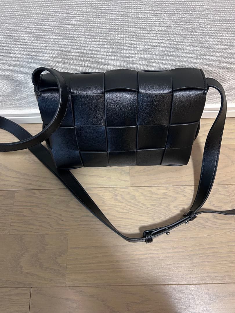 ボッデガ　スモールカセット風ショルダーバッグ