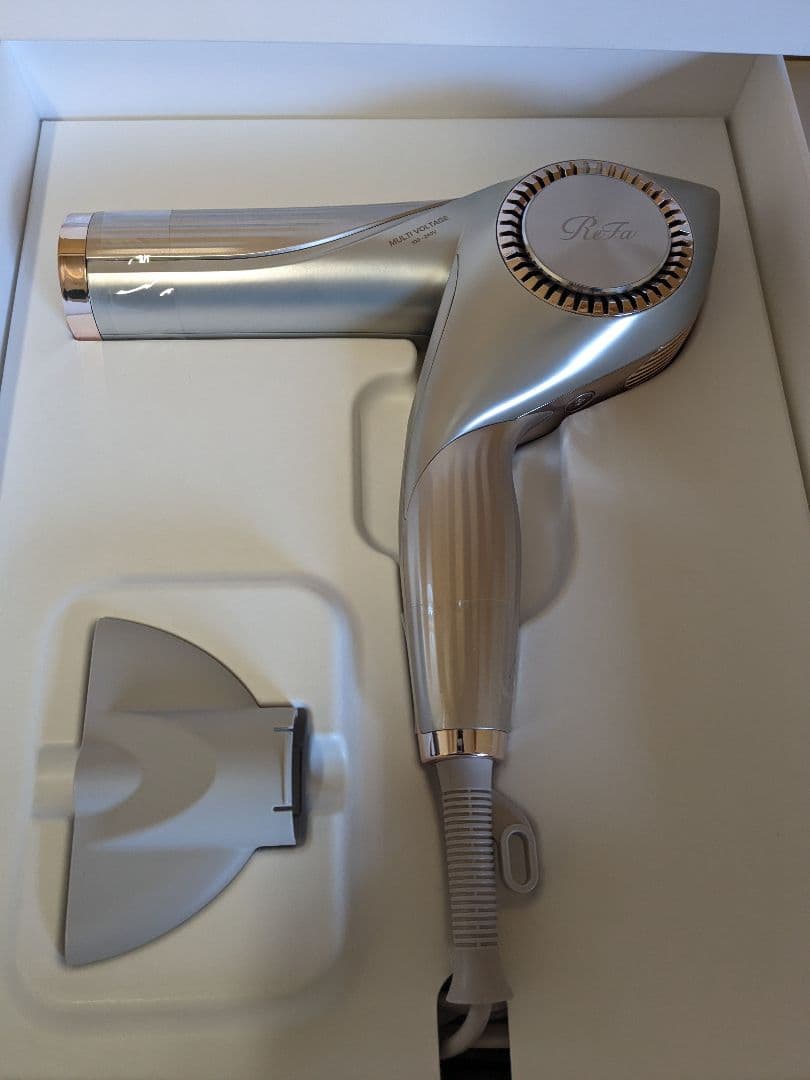 【美品】ReFa リファビューテック ドライヤー　RE-CB-48A　シャンパン