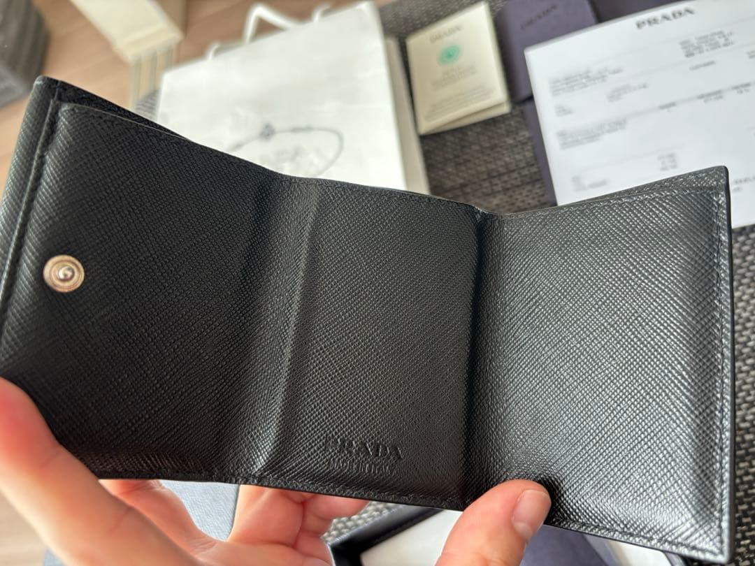 PRADA 2MH042 サフィアーノトライアングル コンパクトウォレット