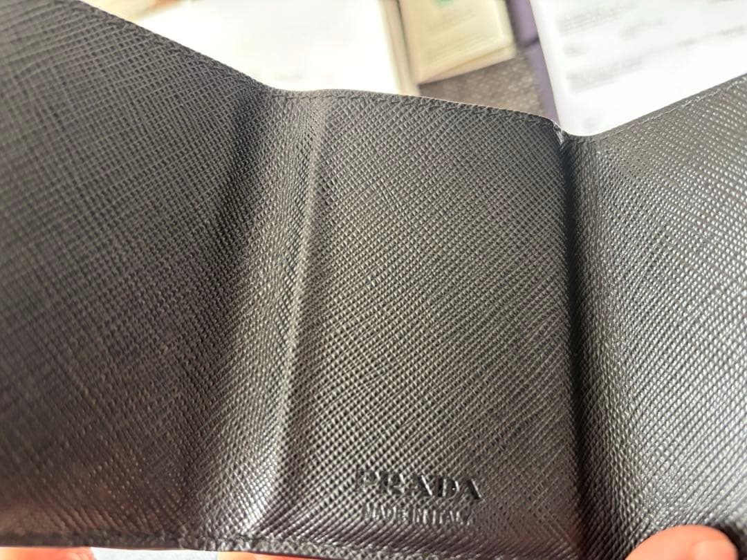 PRADA 2MH042 サフィアーノトライアングル コンパクトウォレット