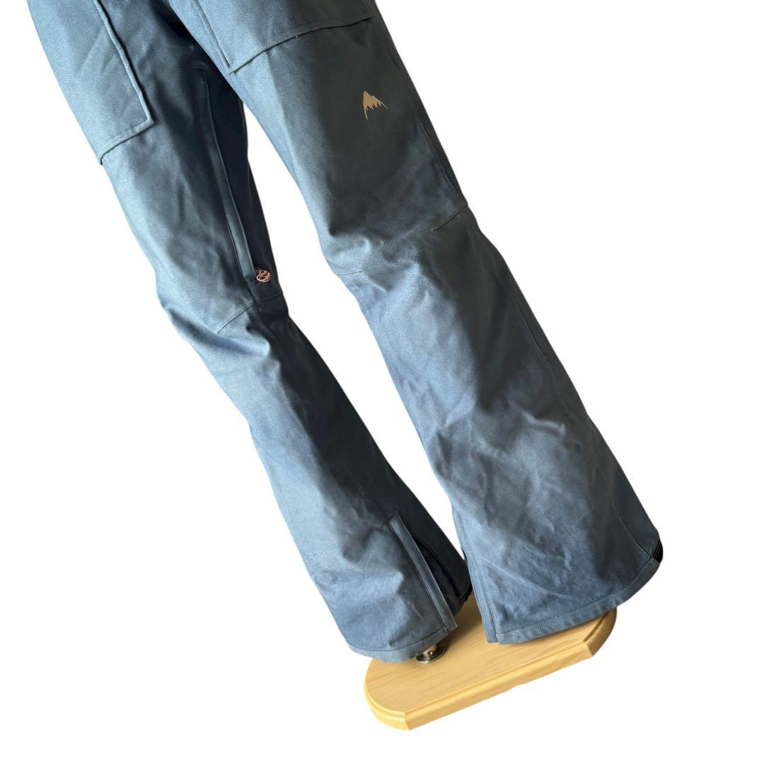 近年　バートン スノーボードウェア　ウィメンズ アヴァロン ビブパンツ M