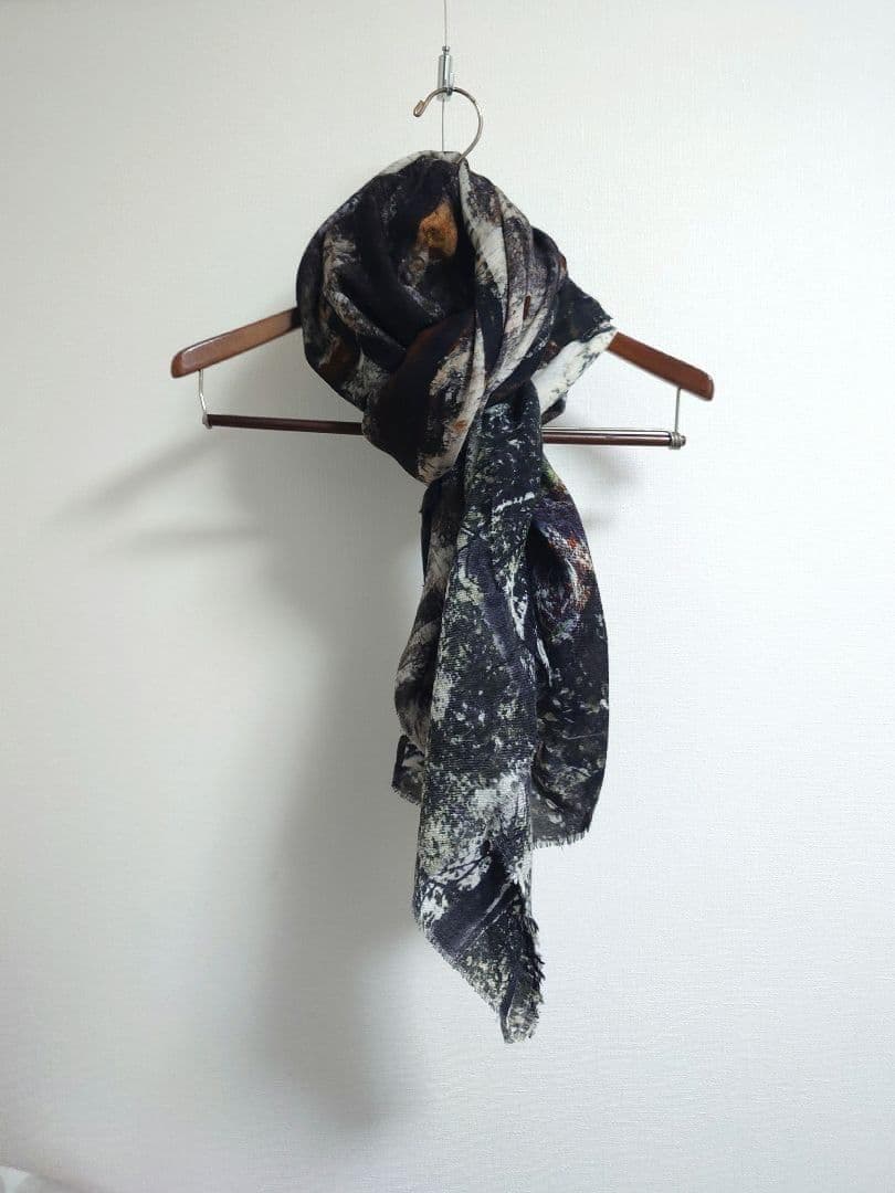 ファリエロ サルティ　Faliero Sarti　ストール　森林柄　その2