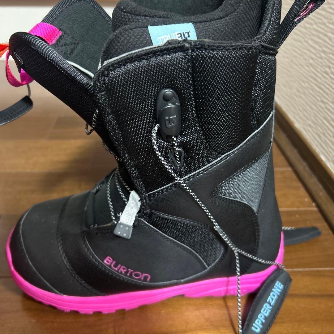 Burtonのスノーボードブーツ 黒/ピンク 女性用