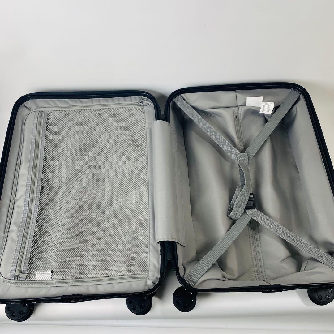 のんのん無印良品スーツケース35Lストッパー付きネイビー機内持ち込み可