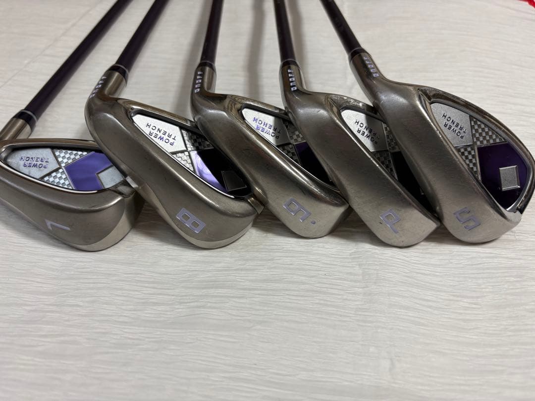 onoff オノフ2021レディース ゴルフクラブセット8本　キャディバッグ付き