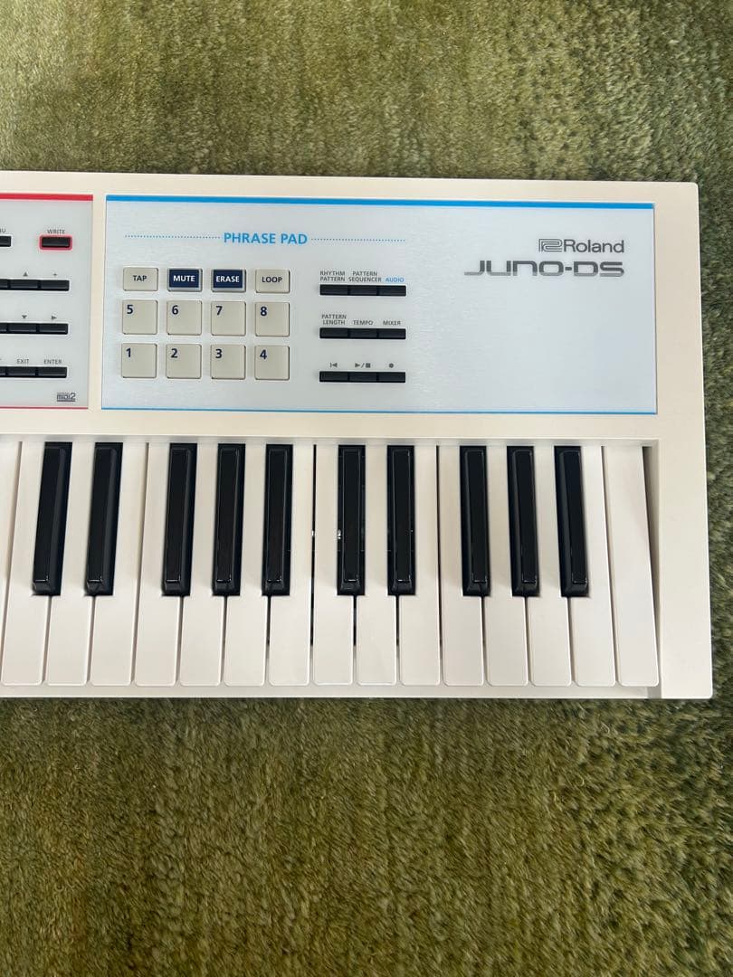 Roland ローランド JUNO-DS61 ホワイト
