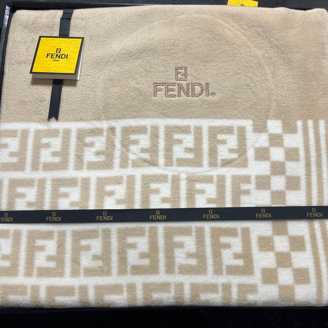FENDI ウール タオルケット 140×210cm 箱付き