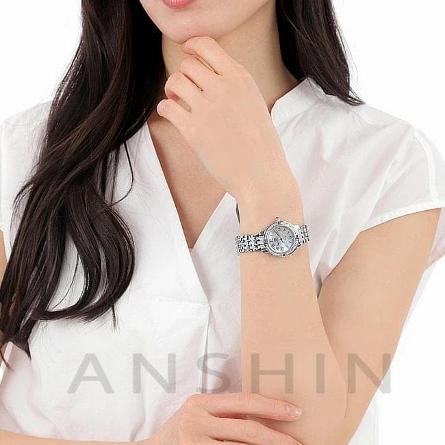 新品 ロイヤルモントレス ソーラー　サファイヤ4石　レディース 腕時計 シルバー