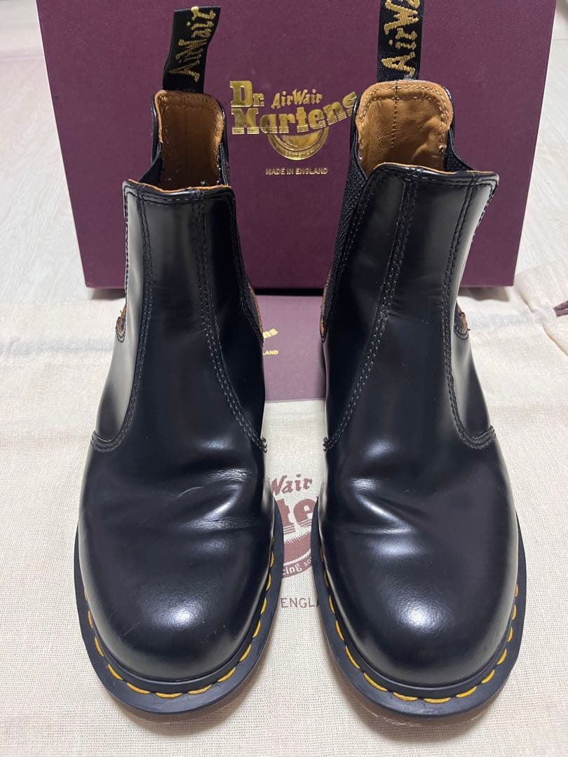 Dr. Martens チェルシーブーツ　サイドゴアブーツ　イギリス製　マーチン