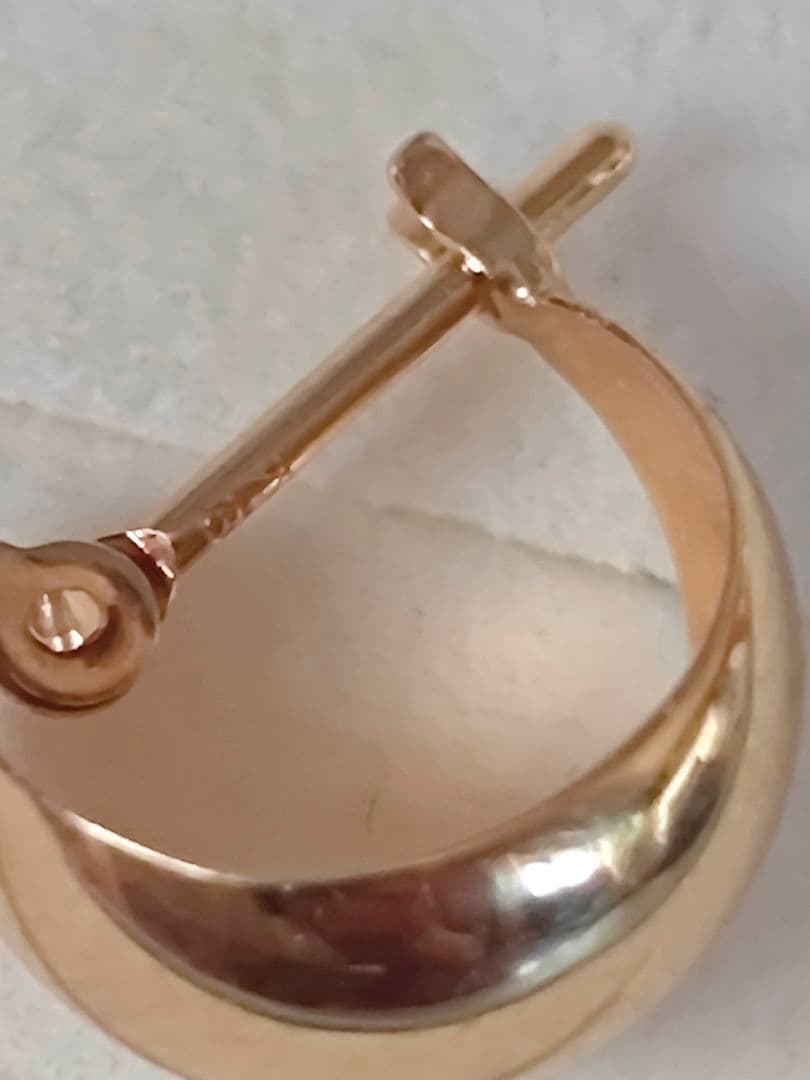 K18ゴールド ハーフムーン 片耳用ピアス