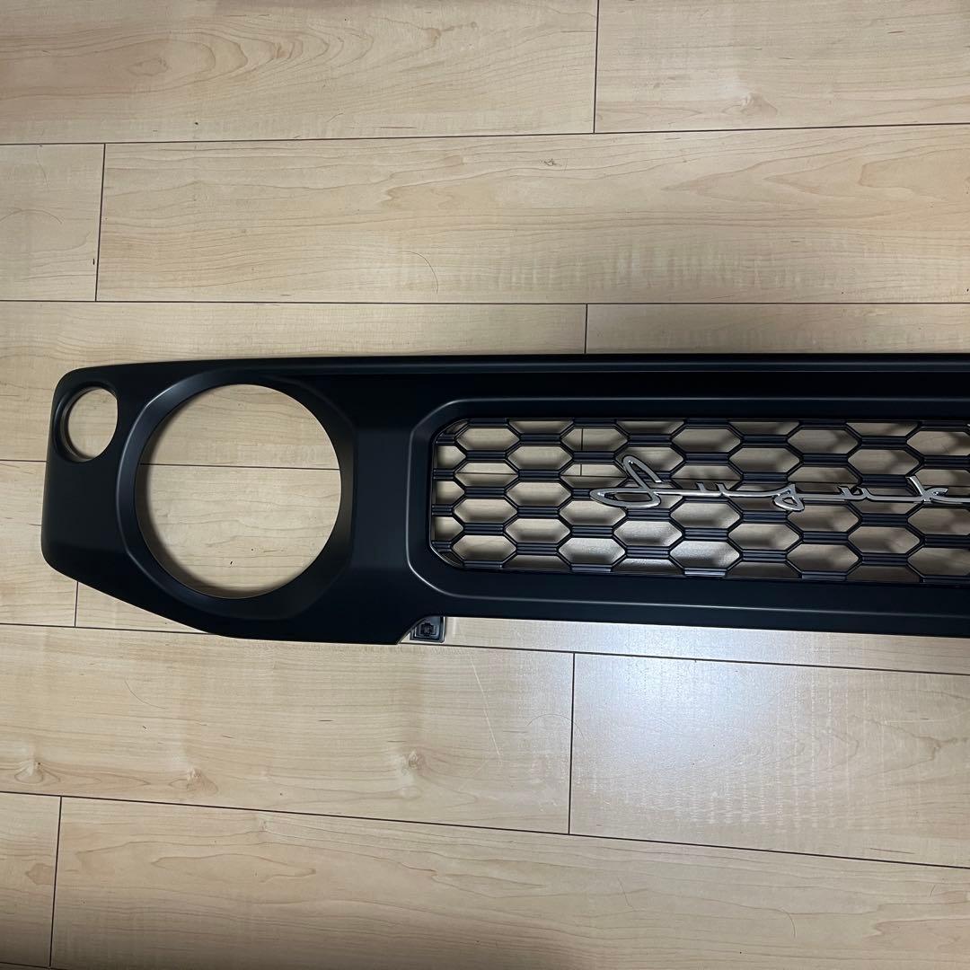 スズキジムニー JB64W JB74Wフロントグリルマットブラック　ステー仕様