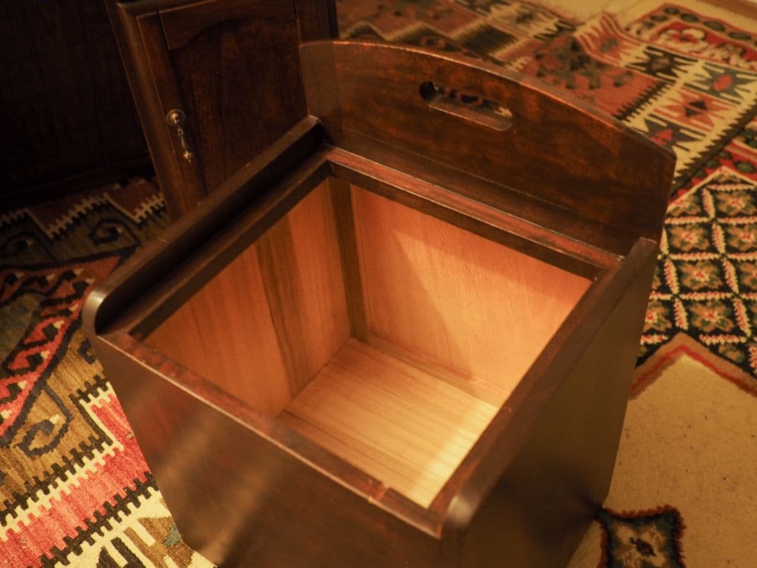 【値引中】クラシックトリフォールドドレッサー