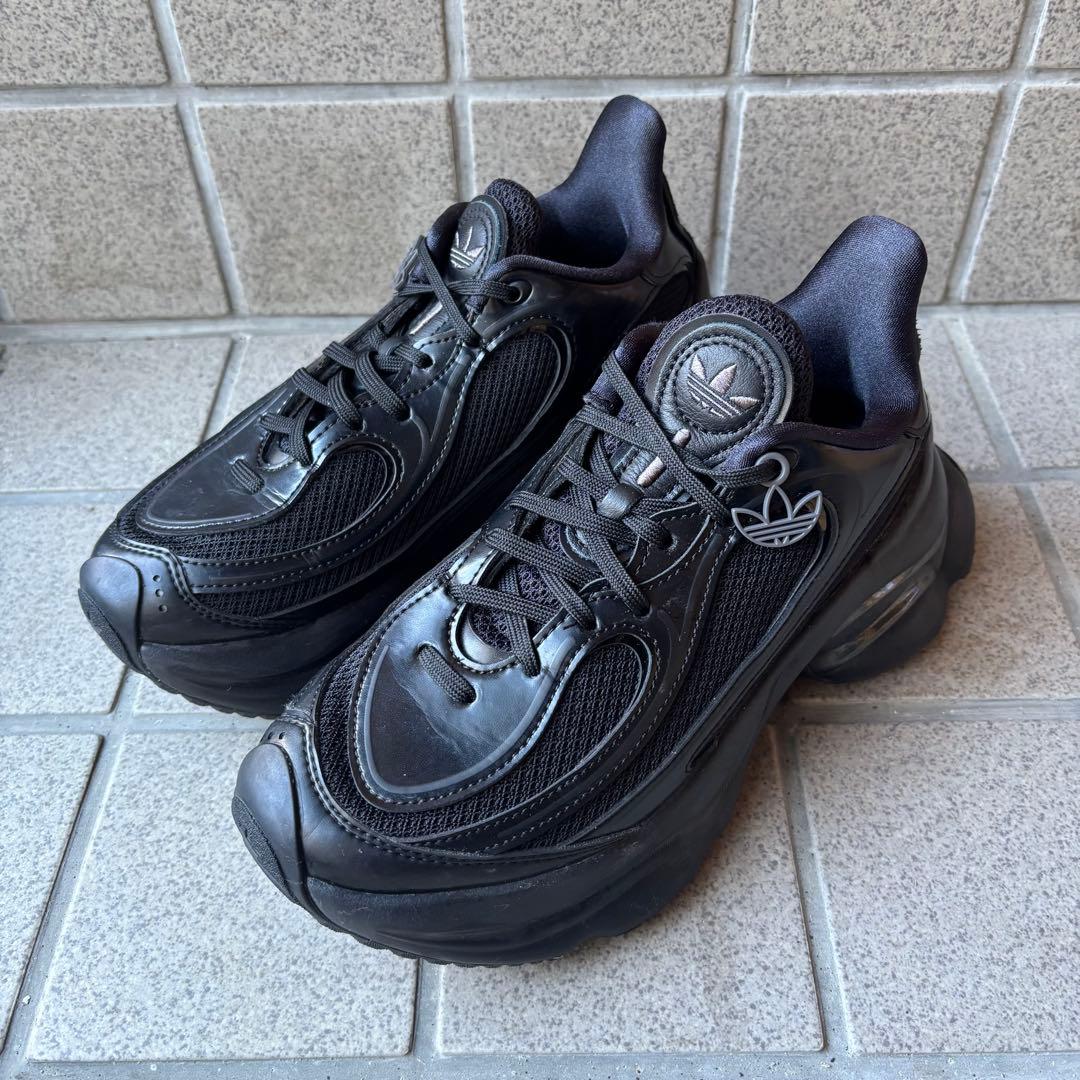 adidas OZVENUZ W 23.0cmスニーカー　オズヴィーナス