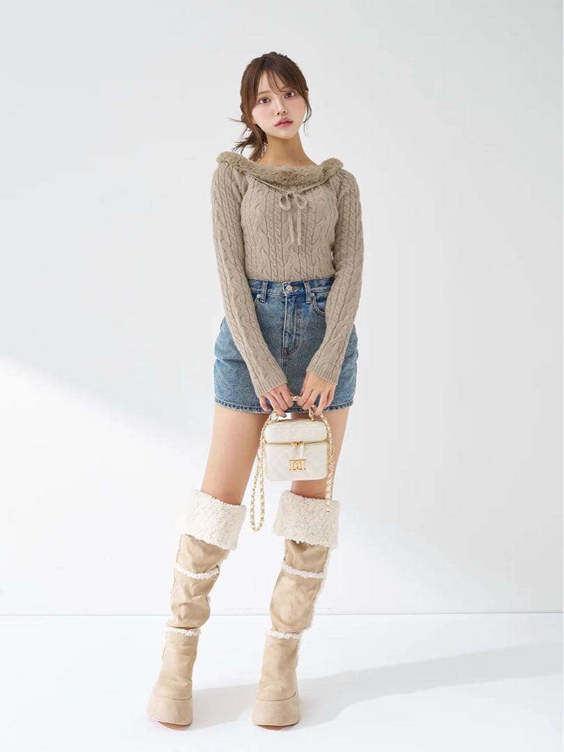 Darich キルティングスクエアミニバッグ ゴールドパーツ ホワイト 白