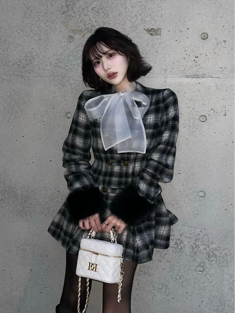 Darich キルティングスクエアミニバッグ ゴールドパーツ ホワイト 白