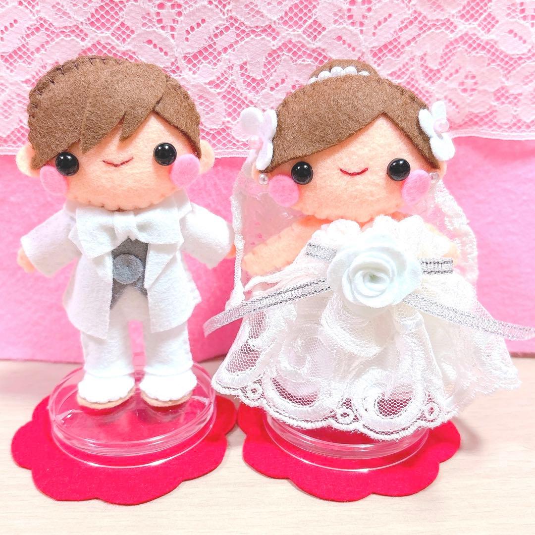 フェルトリース・フェルト飾り・フェルトフレーム飾り・ハンドメイド